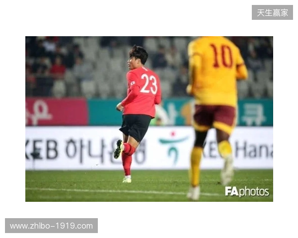 媒体人:U17国脚张伯霖接近加盟湖北星辉,玉昆也曾向球员报价 媒体人:U17国脚张伯霖接近加盟湖北星辉,玉昆也曾向球员报价