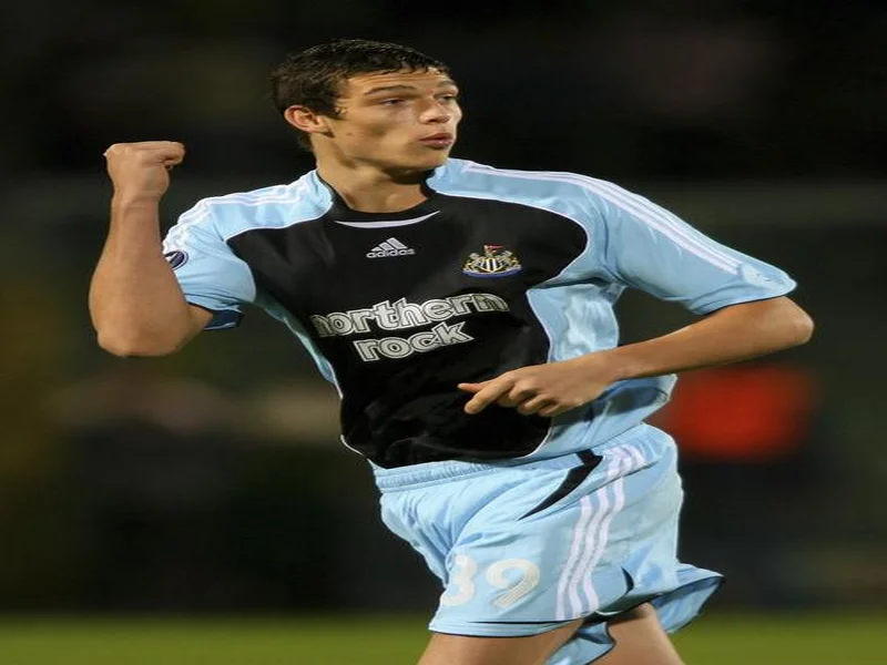 安迪-卡罗尔因违反禁止骚扰令,或面临牢狱之灾